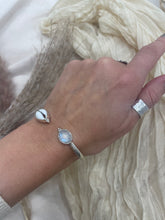 Load image into Gallery viewer, NEW The Ocean Shore Bangle
